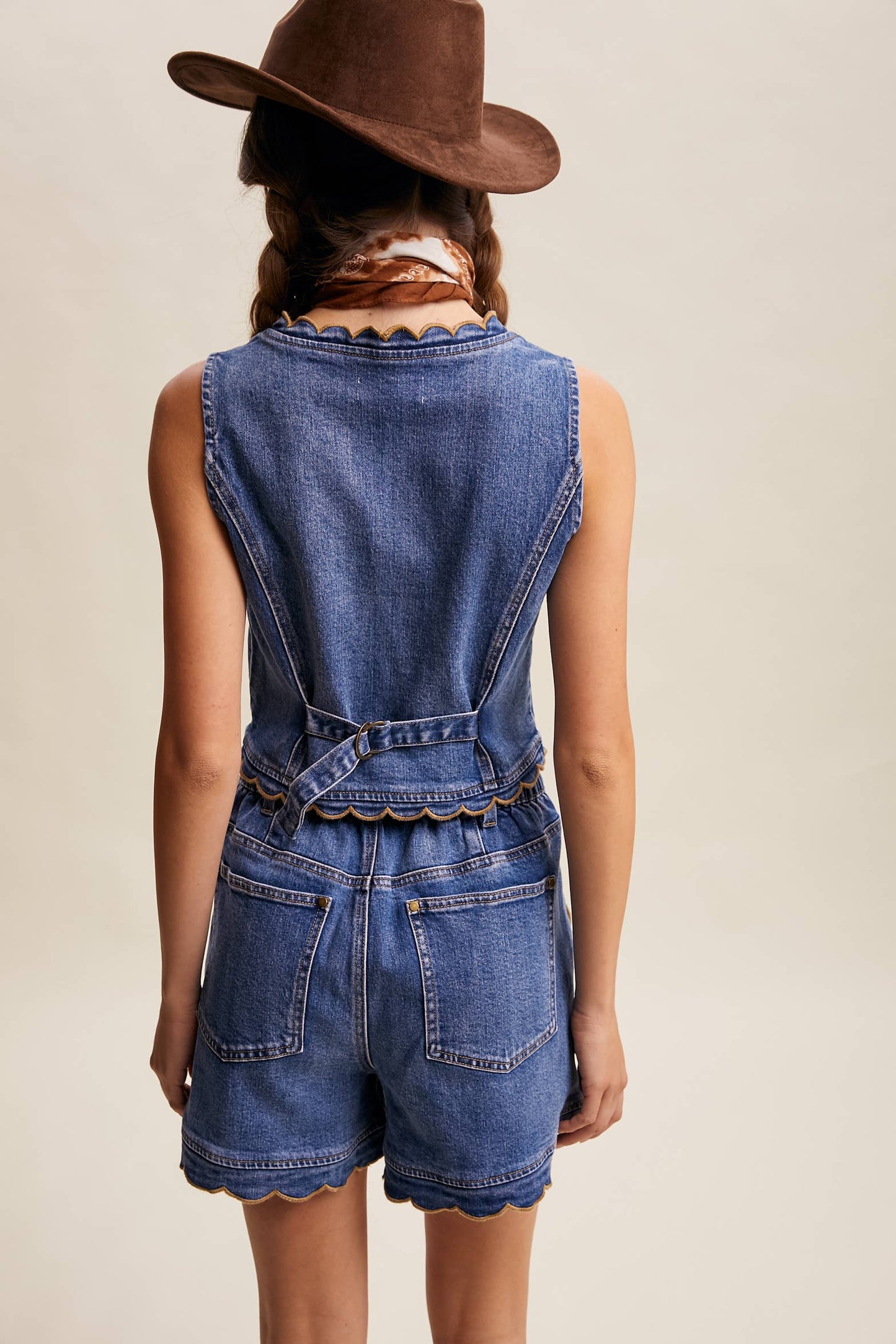 Scallop Button-Side Stretch Denim Shorts LP0277