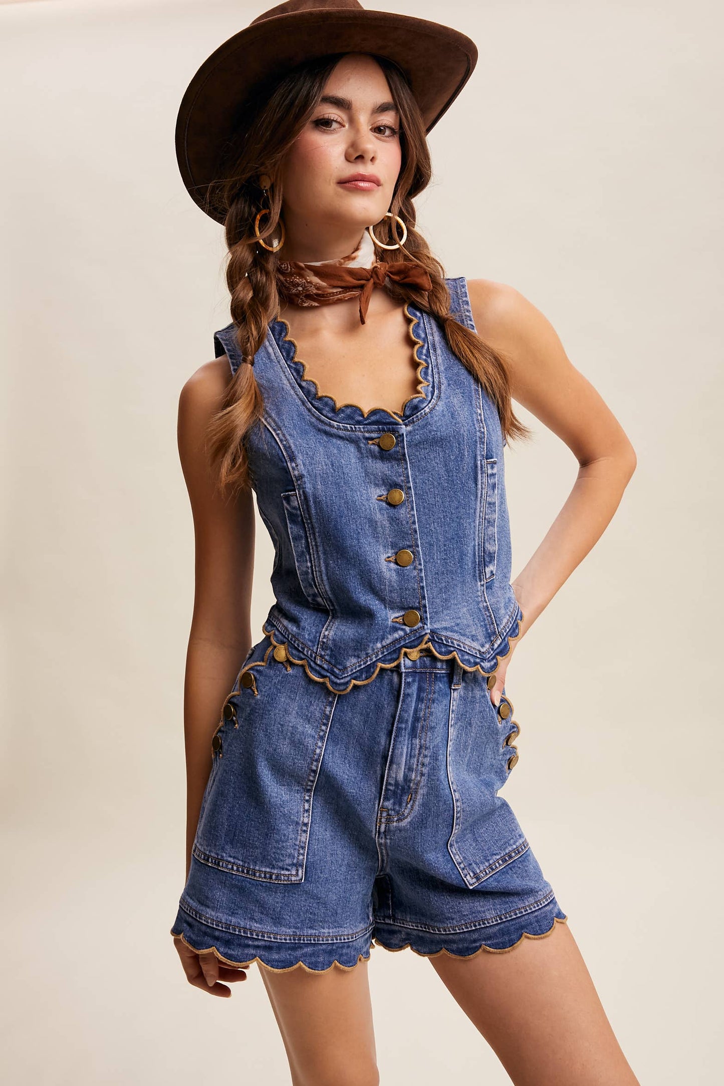Scallop Trim Stretch Denim Vest LVT030